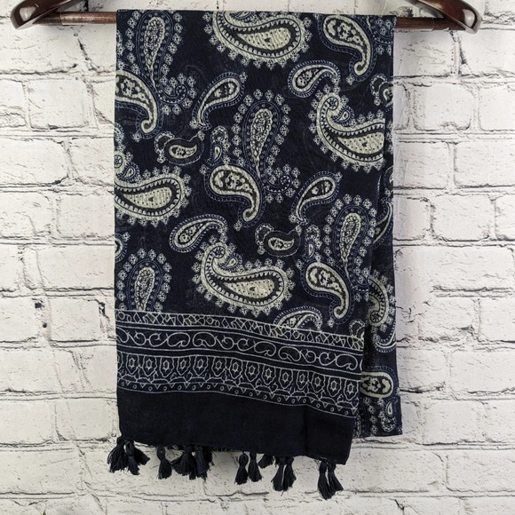 Accessories - Sheer lightweight blue paisley scarf with tassels